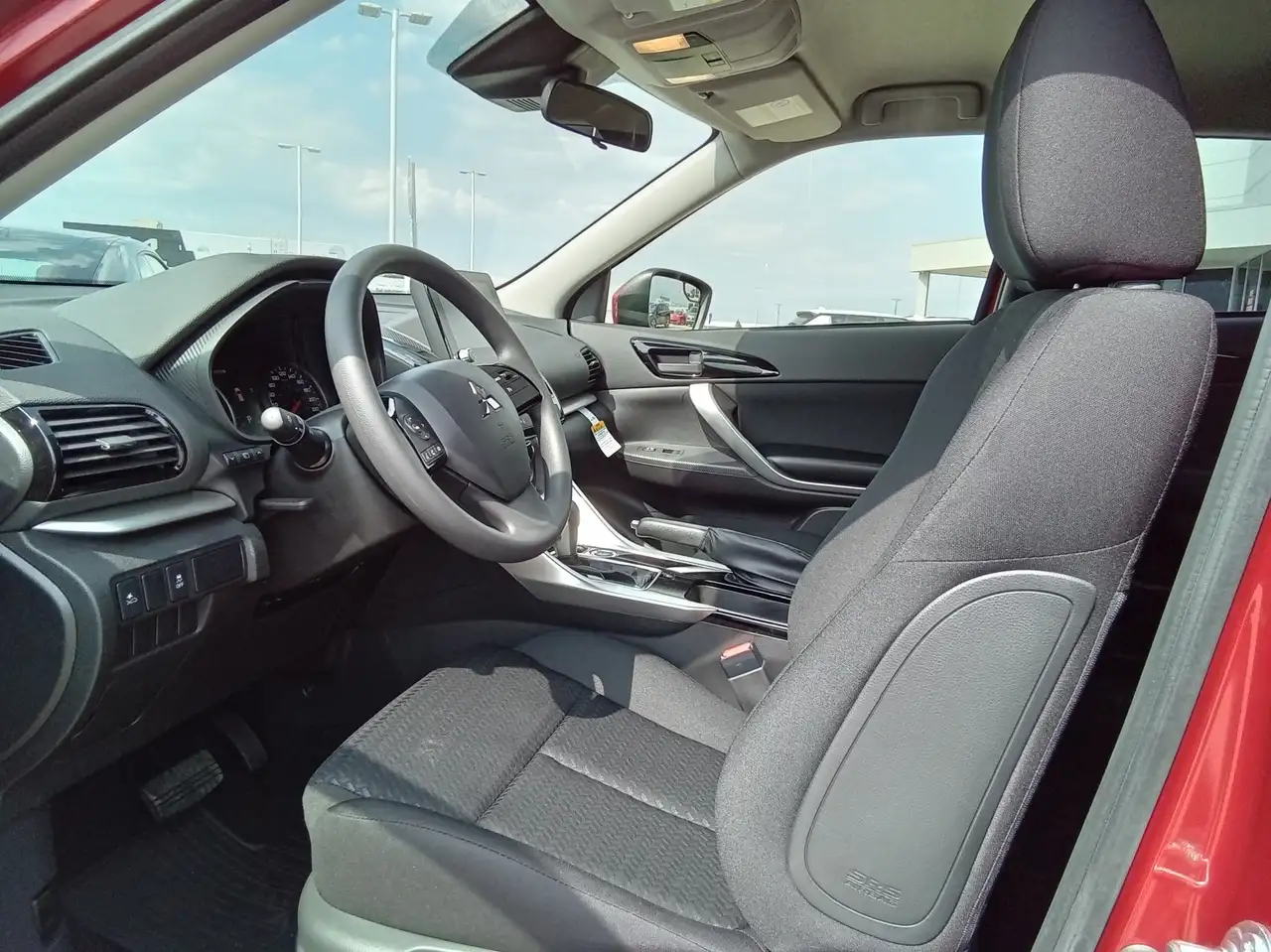 Mitsubishi Eclipse Cross снимка Mitsubishi Eclipse Cross