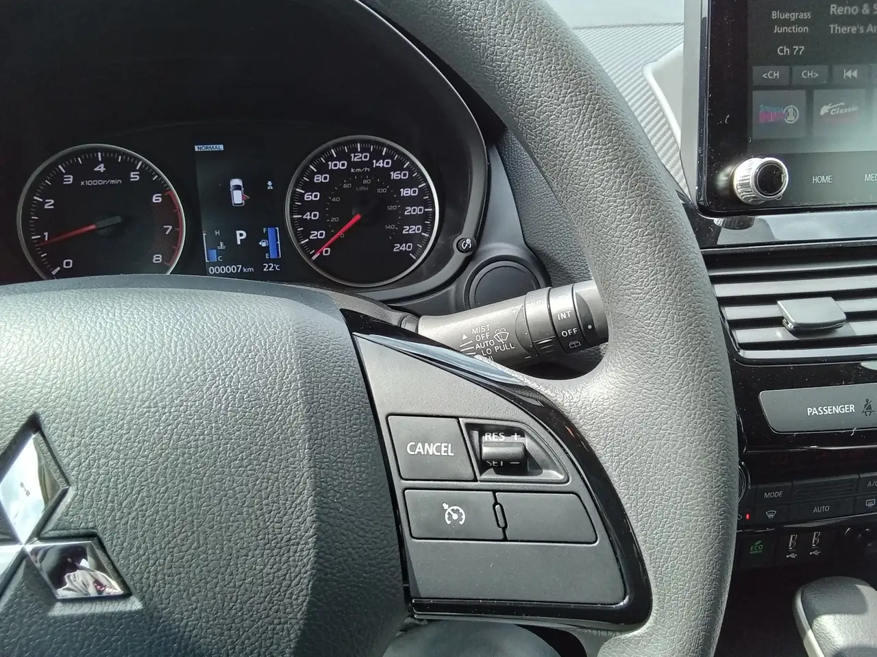 Mitsubishi Eclipse Cross снимка Mitsubishi Eclipse Cross