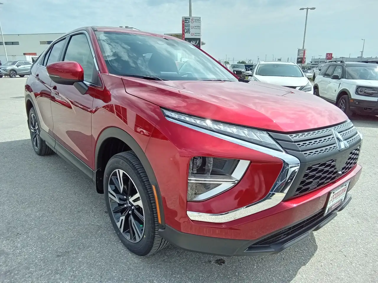 Mitsubishi Eclipse Cross снимка Mitsubishi Eclipse Cross