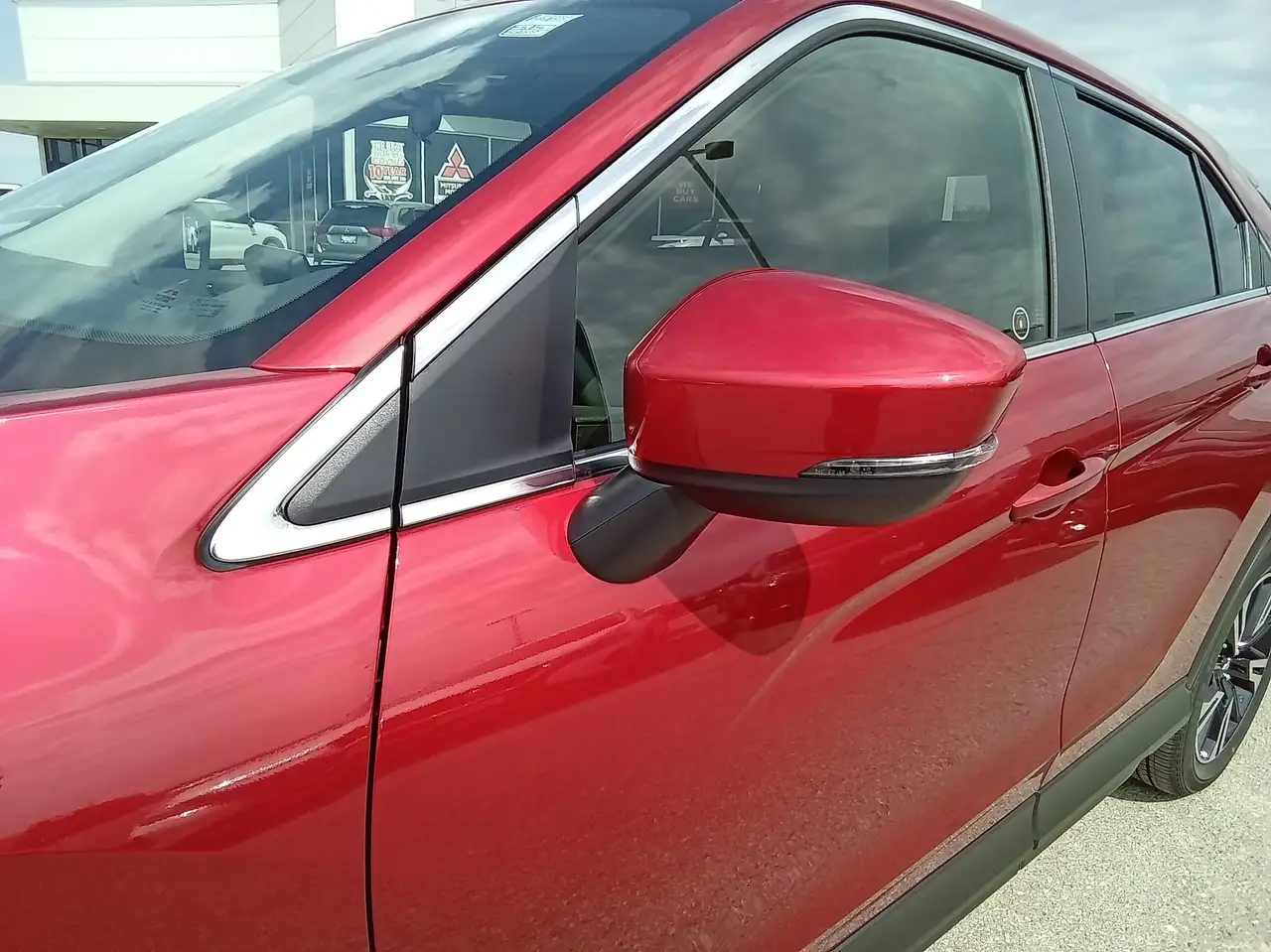 Mitsubishi Eclipse Cross снимка Mitsubishi Eclipse Cross