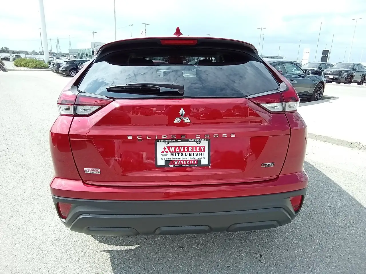 Mitsubishi Eclipse Cross снимка Mitsubishi Eclipse Cross