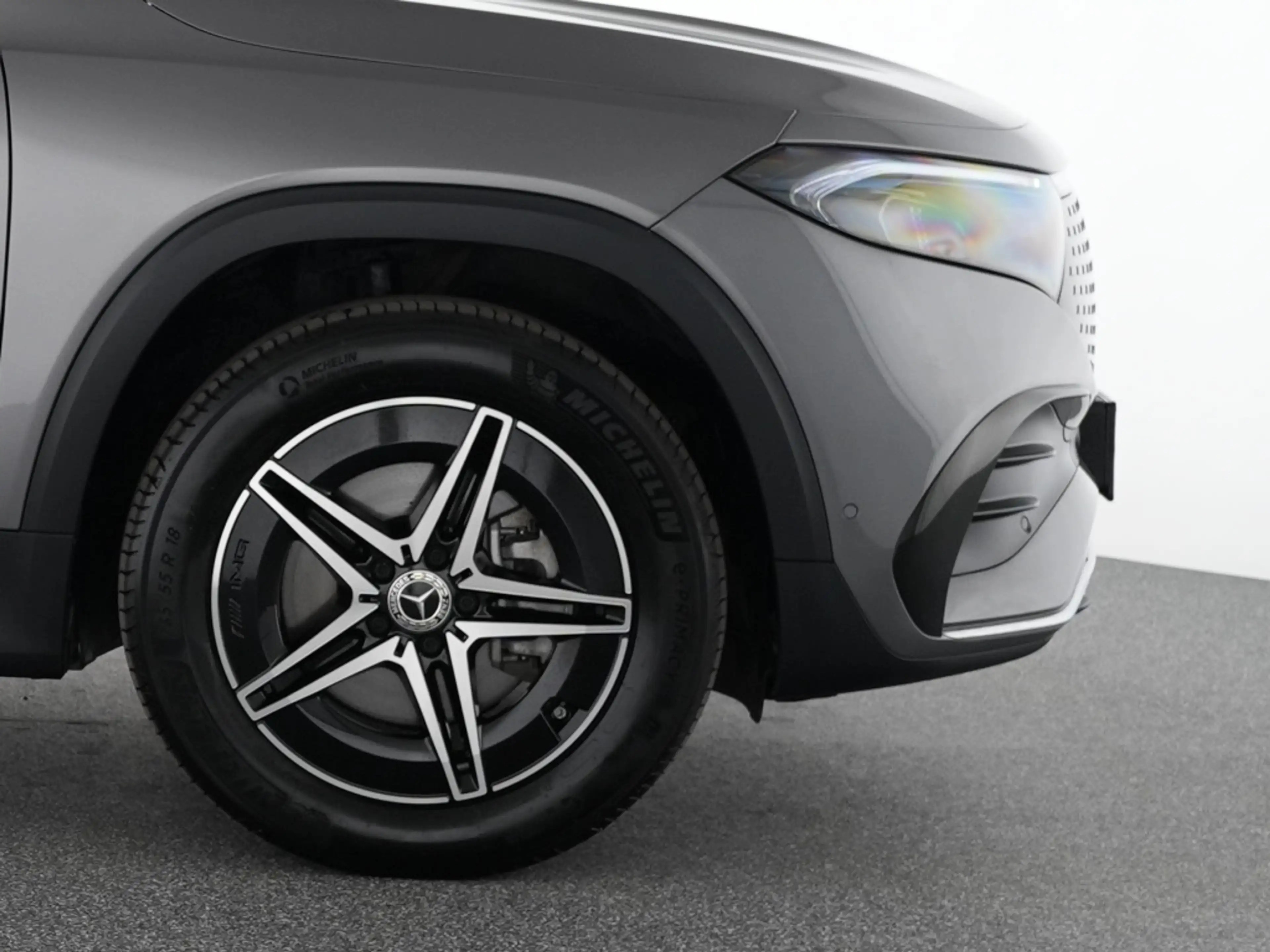Mercedes-Benz EQB 300 4M AMG 360° HUD Premium Winter Keyless — photo 6