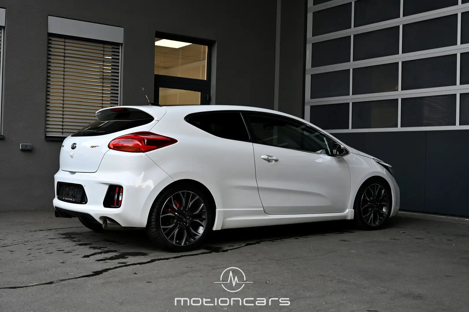 Kia ProCeed / pro_cee'd ProCeed GT 1,6 TGDI Pickerl NEU Weiß - 2