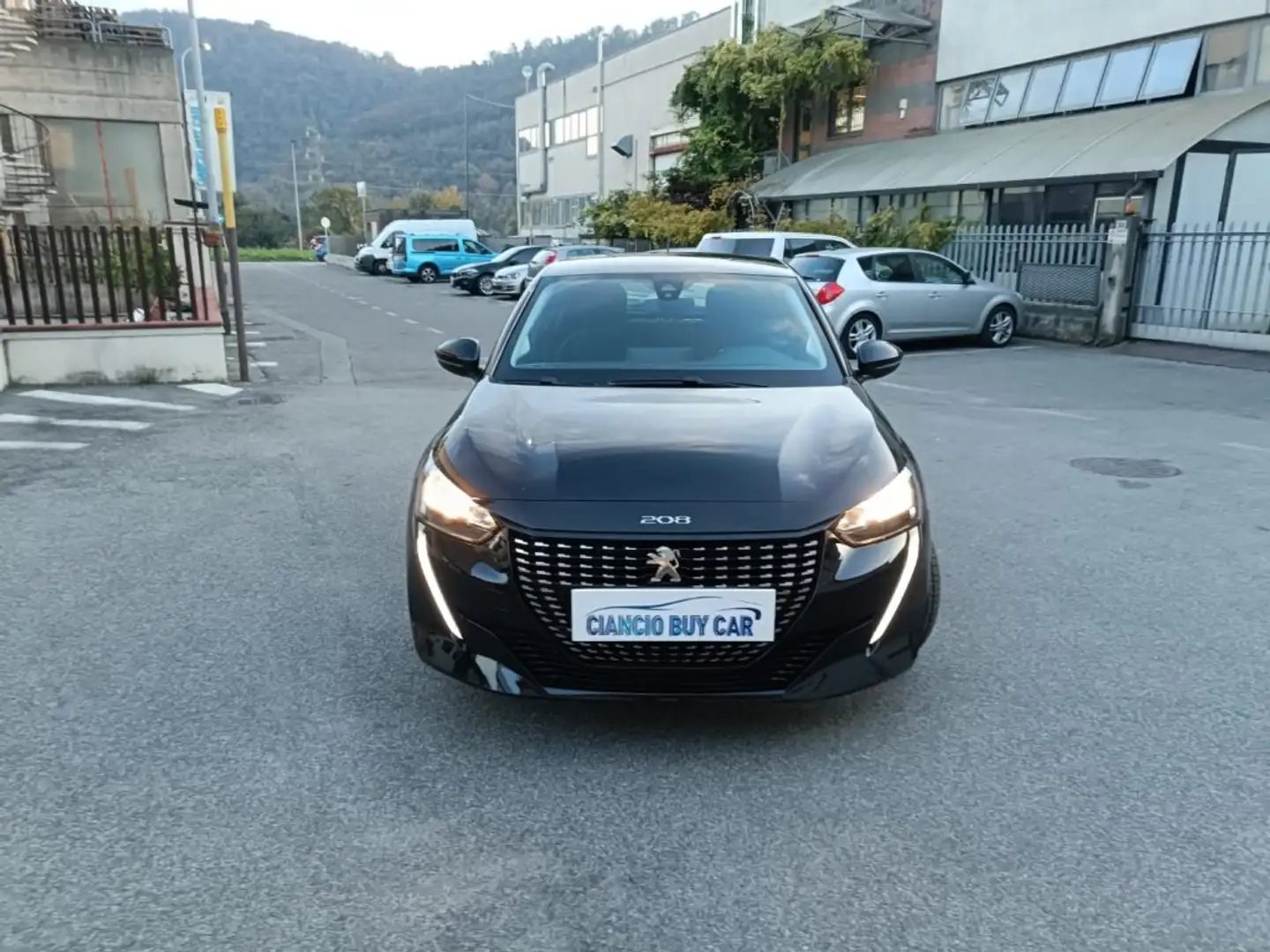 Peugeot 208 PureTech 75 Stop&Start 5 porte Active Noir - 1