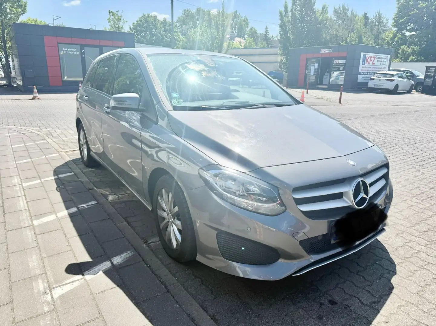 Mercedes-Benz B 180 CDI,Klima,Navi,Sitzheizung,PDC Grau - 2