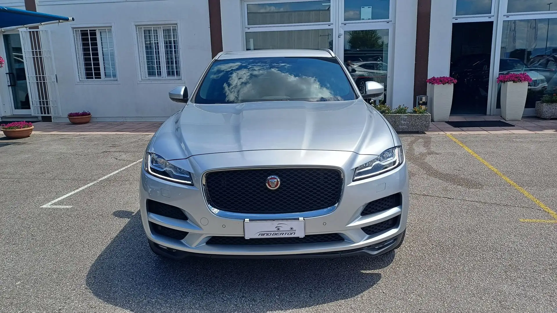 Jaguar F-Pace 2.0d 180 CV AWD aut. Prestige ( NO VINCOLO FINANZ Argento - 1
