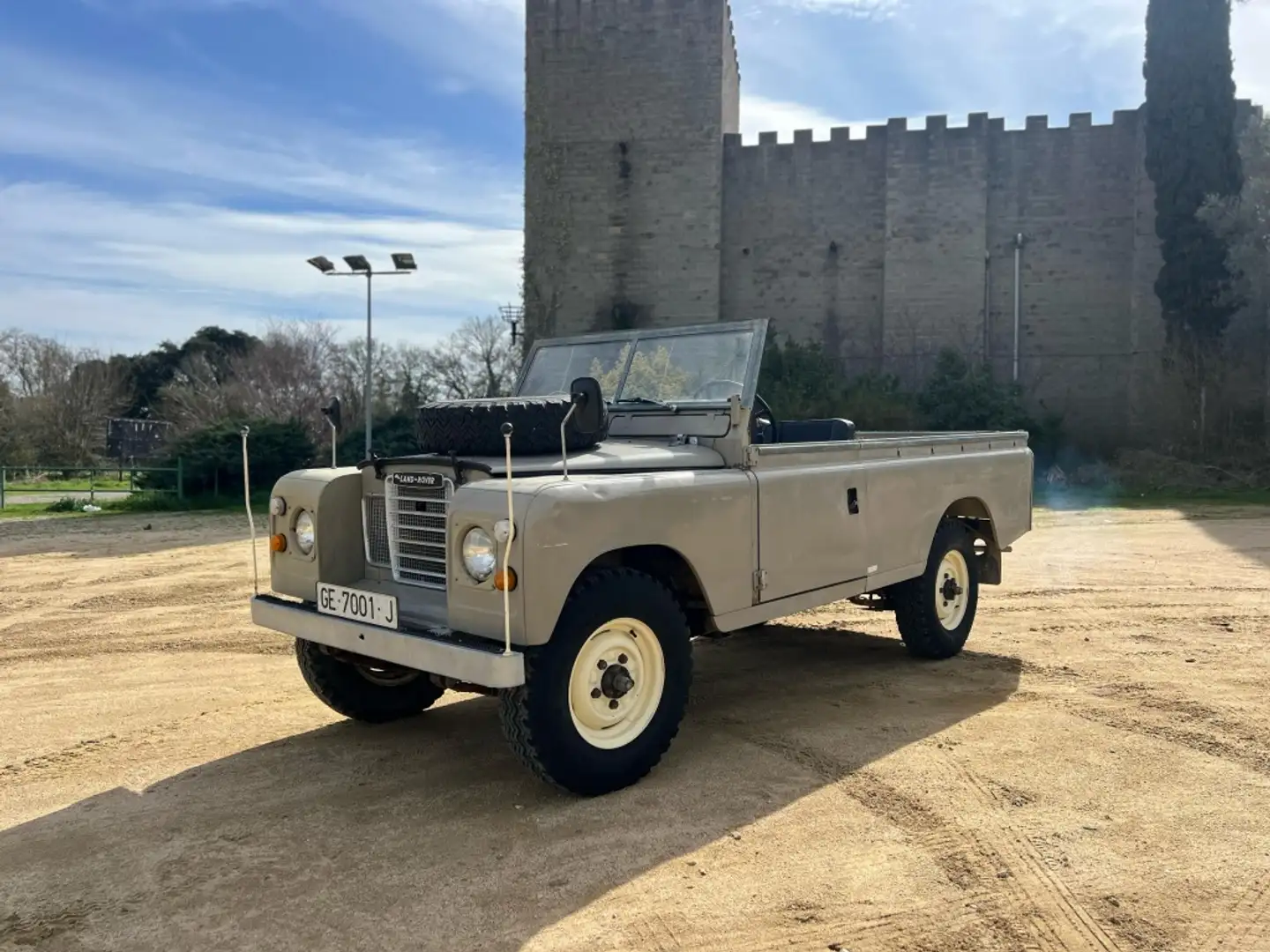 Land Rover LAND-ROVER Santana Todoterreno  Manual de 3 Puerta Beige - 1