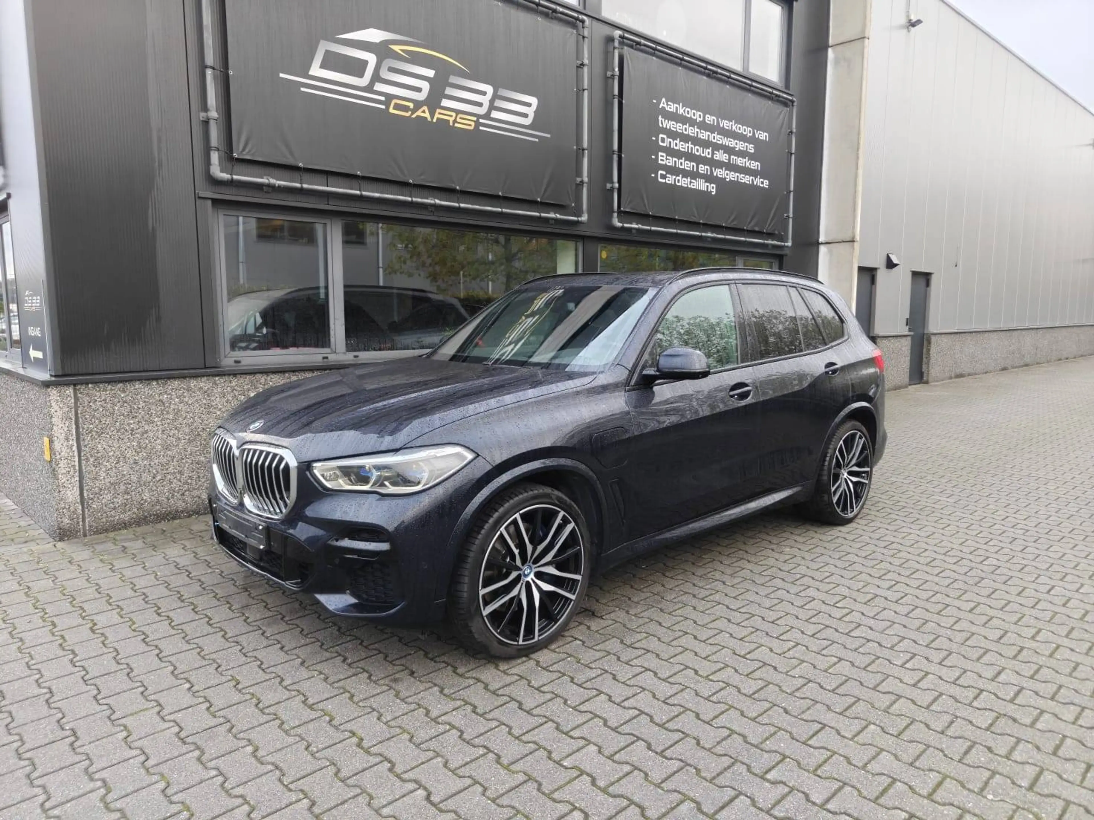 BMW X5 xDrive45e M-competition/FULL/Pano/22"/Laser/Keyless/Bowers/DodeHoek/Warm+Koud Leder