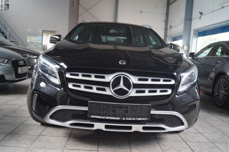 Mercedes-Benz GLA 180 CDI / d*T.LEDER*NAVI*PDC*SH* — photo 2