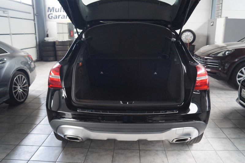 Mercedes-Benz GLA 180 CDI / d*T.LEDER*NAVI*PDC*SH* — photo 8