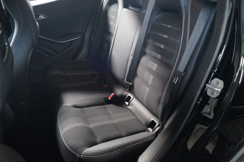 Mercedes-Benz GLA 180 CDI / d*T.LEDER*NAVI*PDC*SH* — photo 14