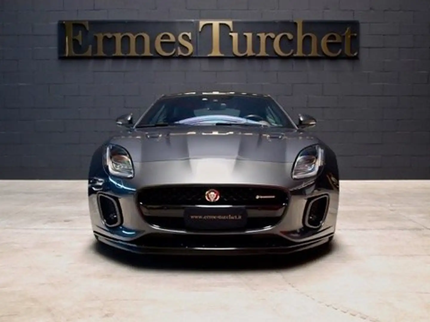 Jaguar F-Type 3.0 V6 S/C R-Dynamic awd 380cv my19, a Pordenone. Grau - 1