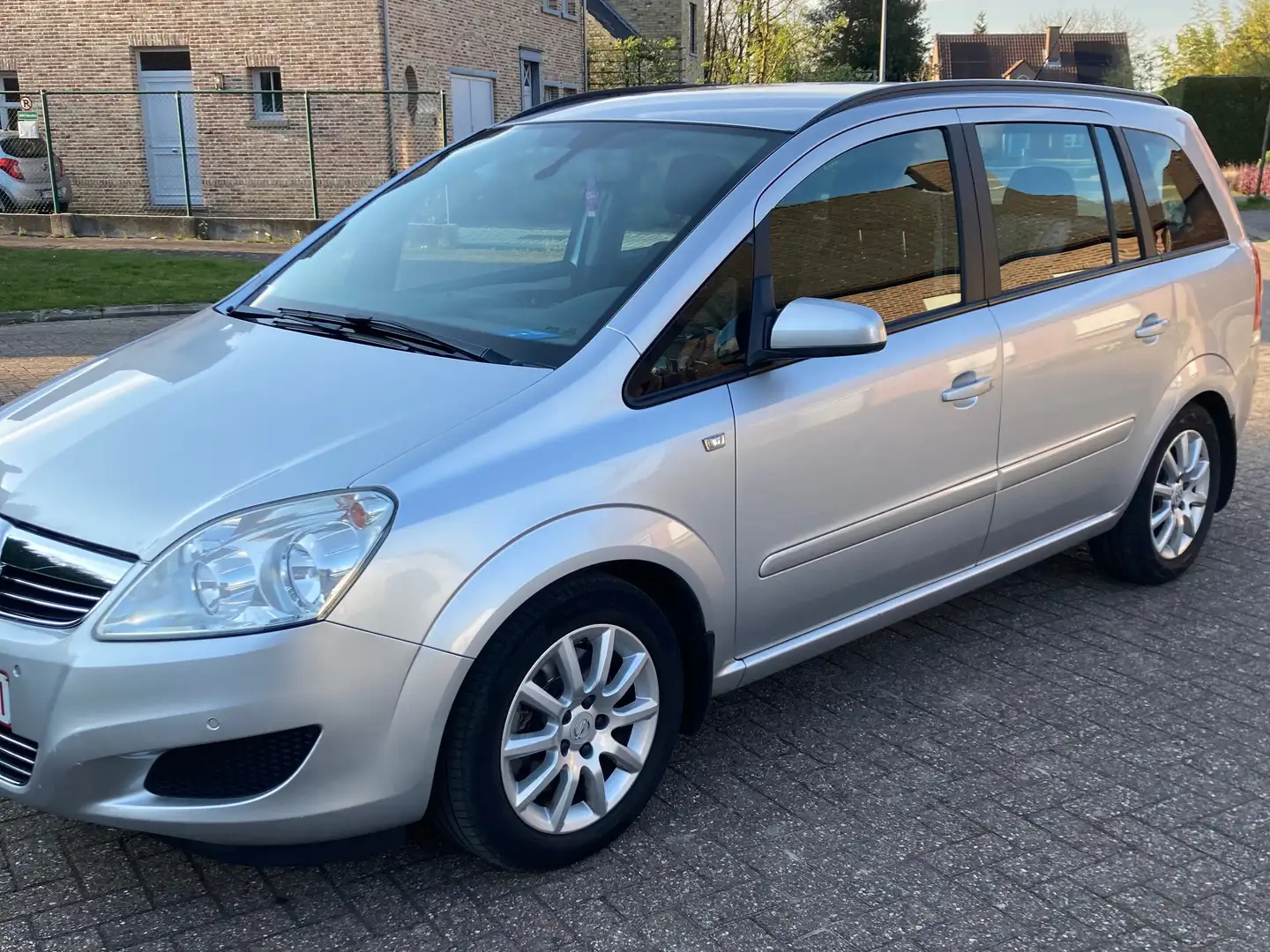 Opel Zafira Zafira 1.9 CDTI Edition Argent - 1