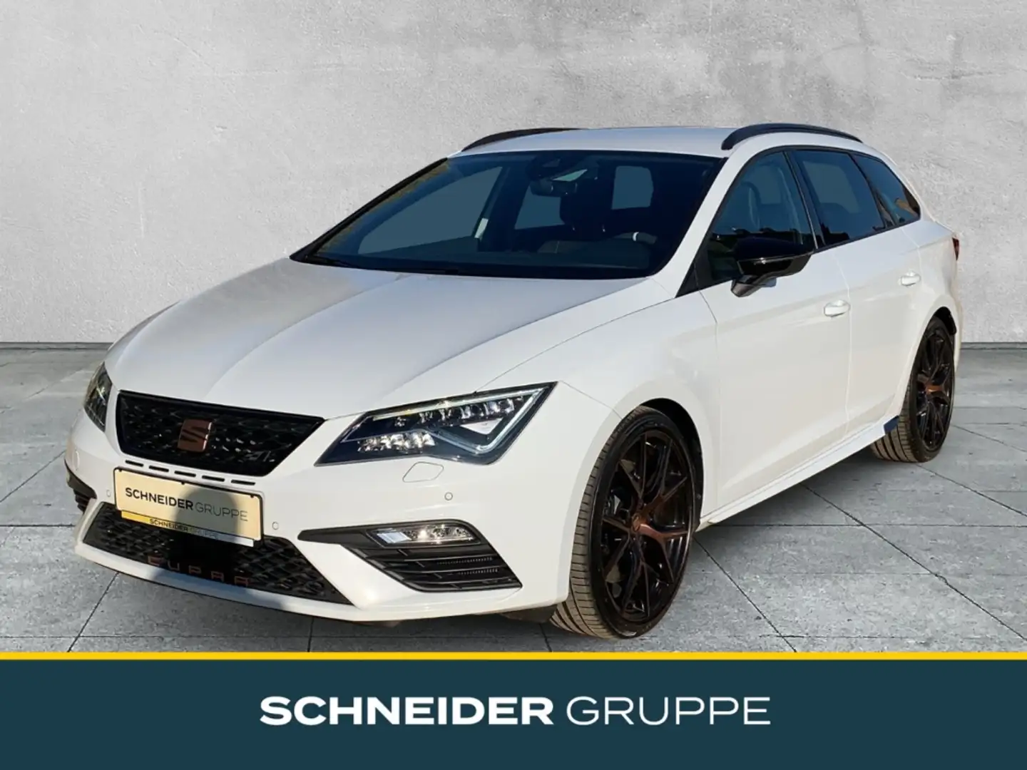 SEAT Leon Cupra 2.0 TSI DSG 4Drive Sportstourer BEATS Wit - 1