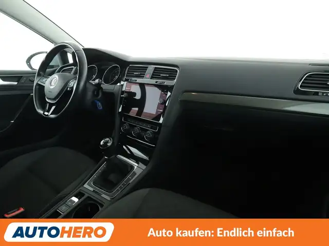 Volkswagen Golf view 13