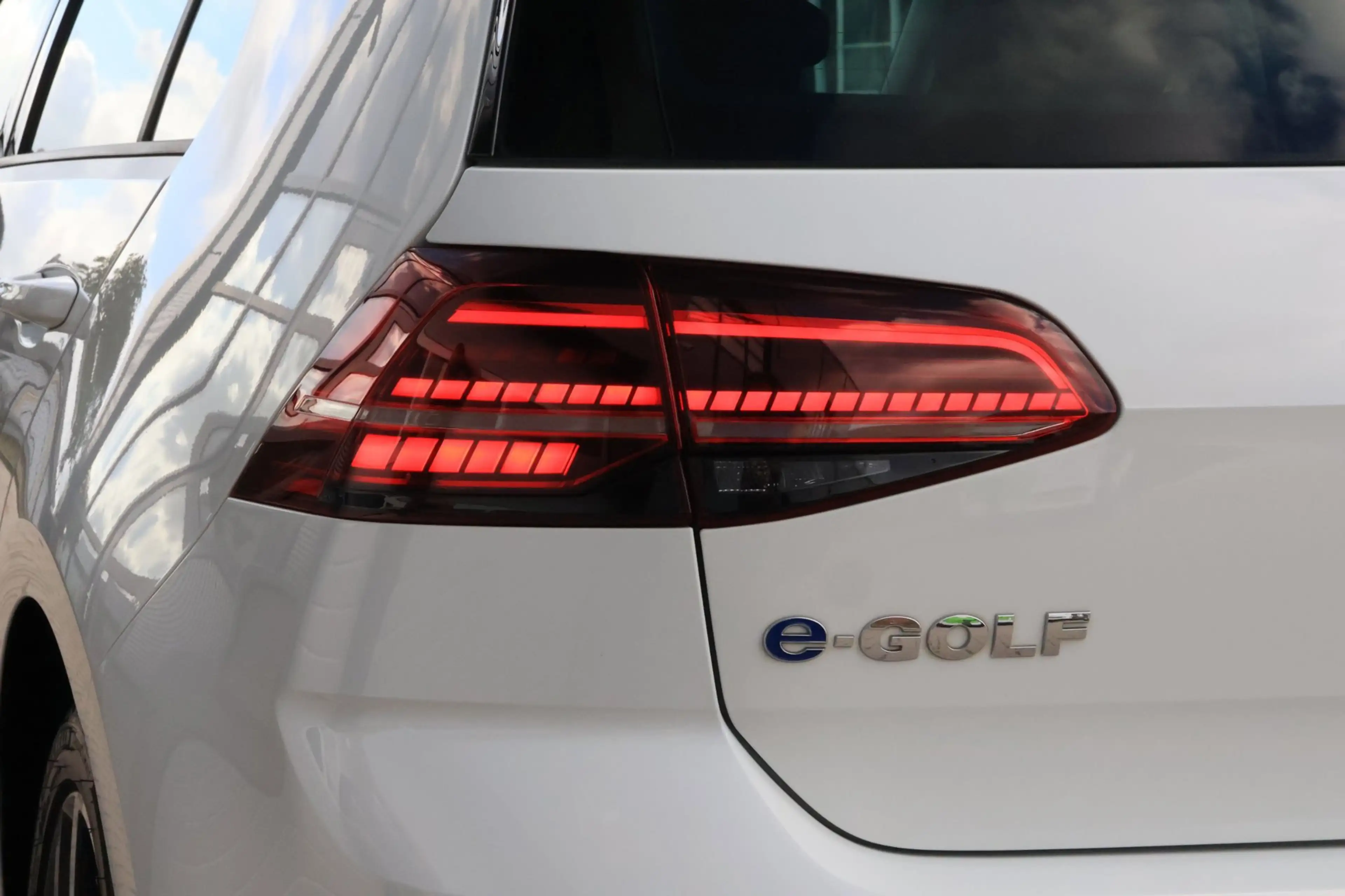 Volkswagen e-Golf E-Golf | DIGI DASH|LEDER|WARMTEPOMP|SOH 90 % — photo 12
