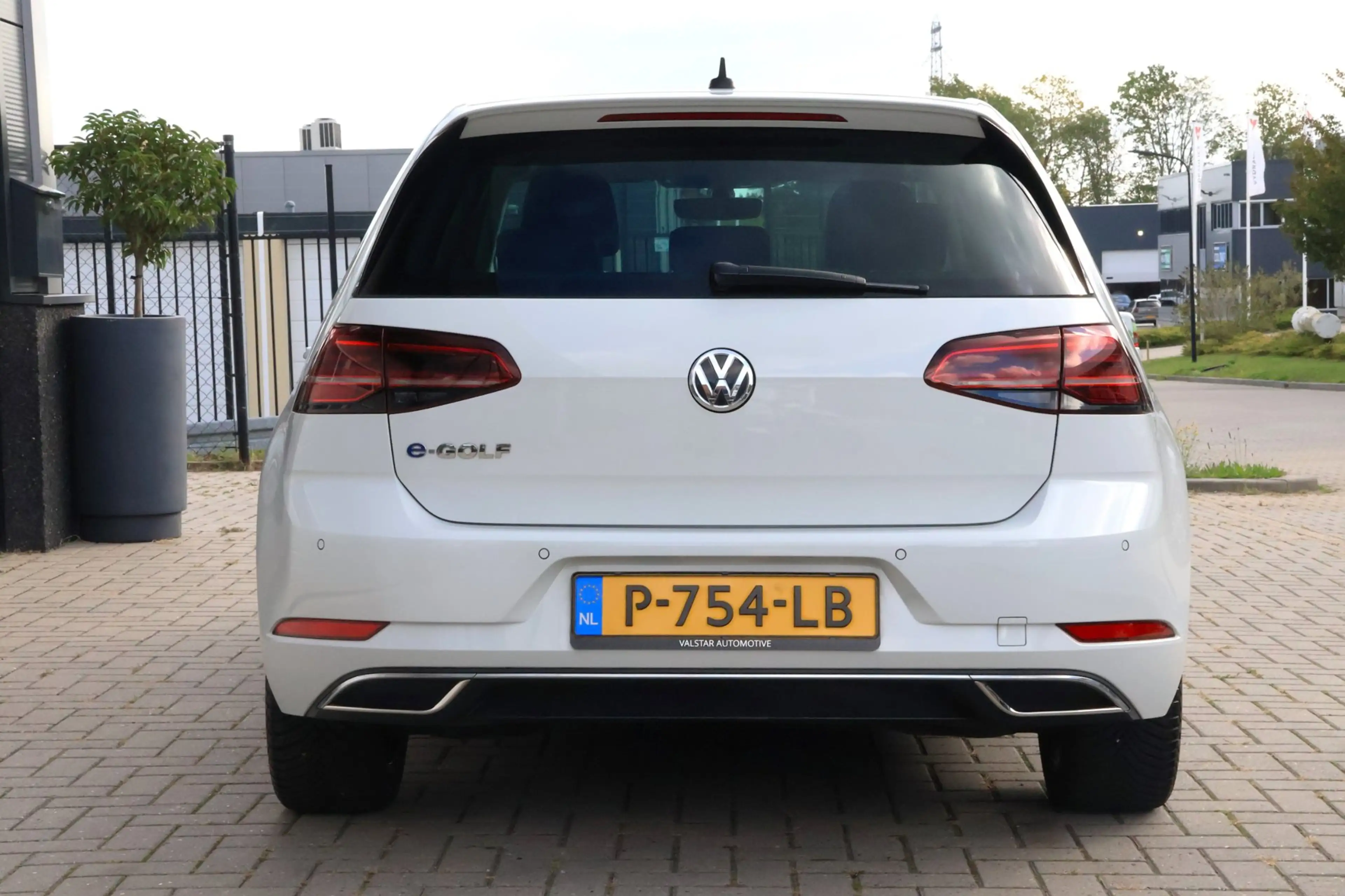 Volkswagen e-Golf E-Golf | DIGI DASH|LEDER|WARMTEPOMP|SOH 90 % — photo 5