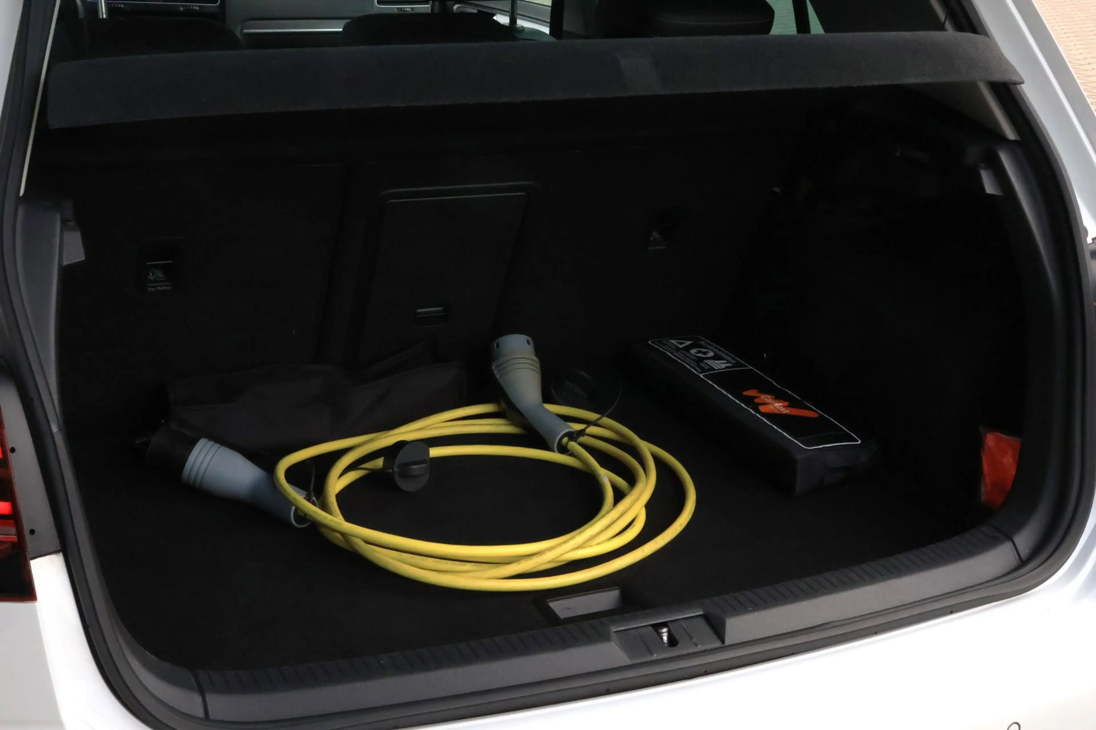Volkswagen e-Golf E-Golf | DIGI DASH|LEDER|WARMTEPOMP|SOH 90 % — photo 13