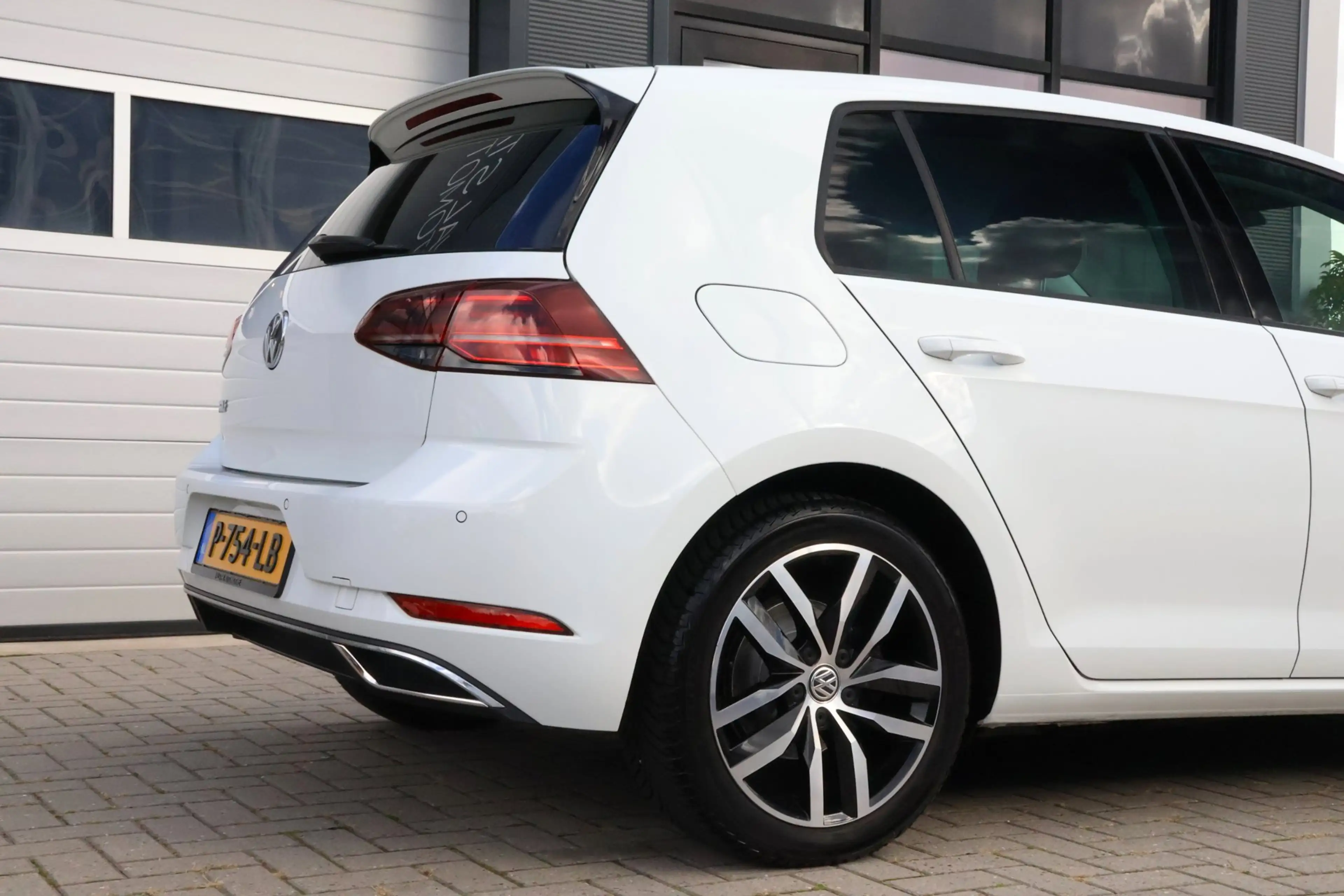 Volkswagen e-Golf E-Golf | DIGI DASH|LEDER|WARMTEPOMP|SOH 90 % — photo 6