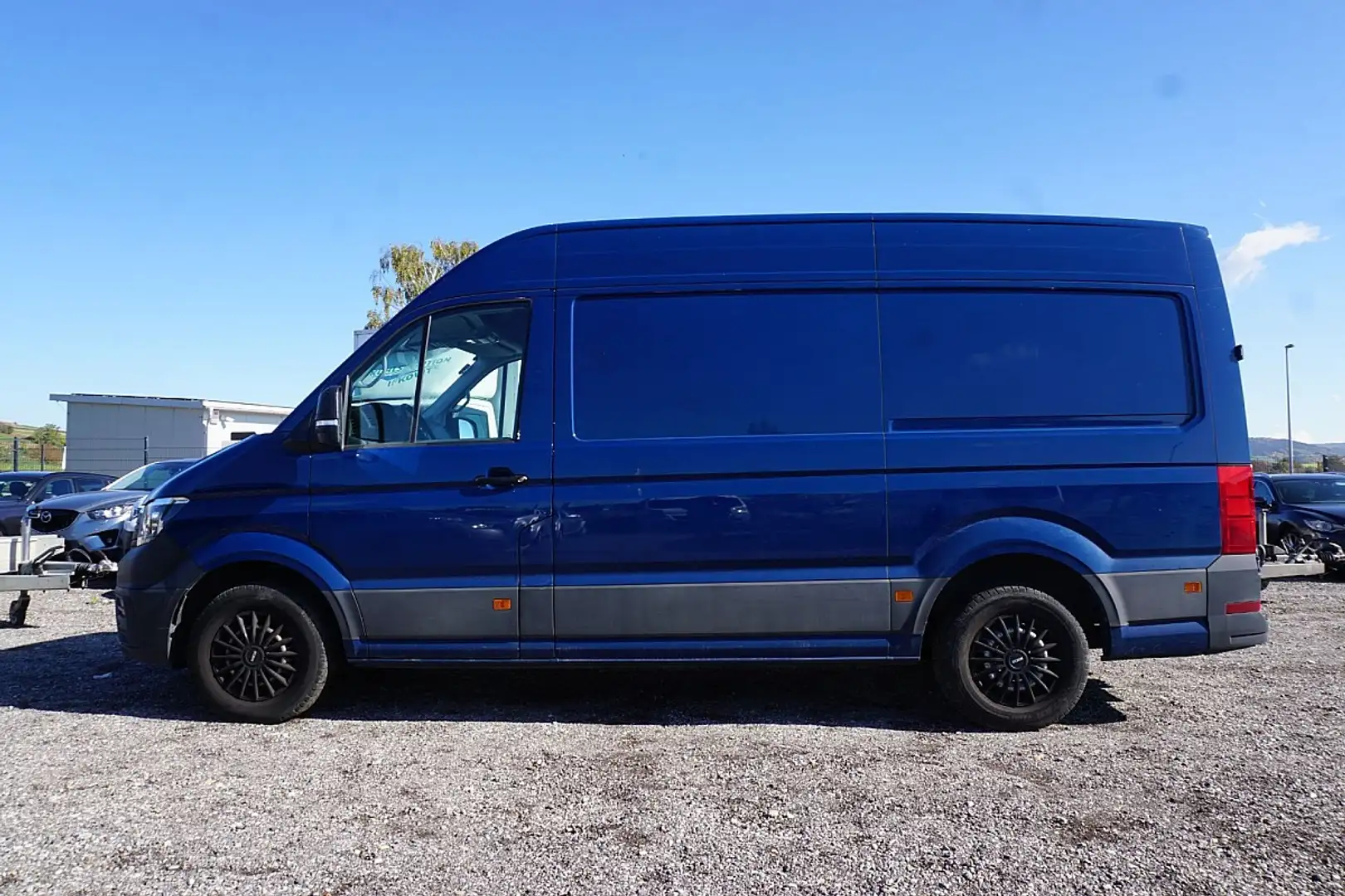 Volkswagen Crafter Crafter 30 2.0 TDI L2H2 FWD Blau - 2