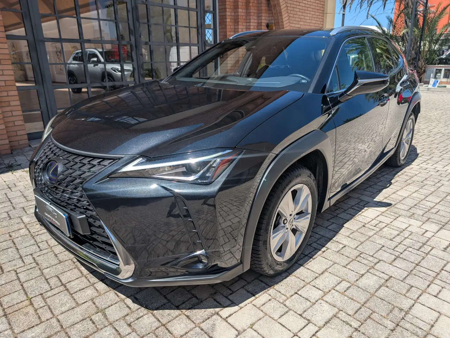 Lexus UX 250h 2.0 Hybrid Business Tagliandata Lexus Nazionale Nero - 1