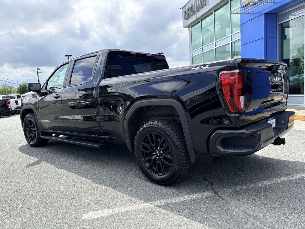 2024 GMC Sierra 1500 PRO GRAPHITE / 2.7L 4X4 / Crew Cab / TAUX 2.99% — снимка 1