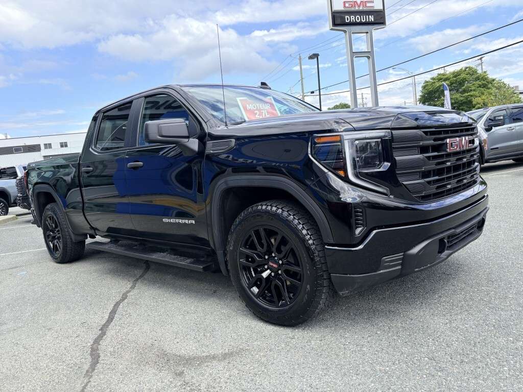 2024 GMC Sierra 1500 PRO GRAPHITE / 2.7L 4X4 / Crew Cab / TAUX 2.99% — снимка 1
