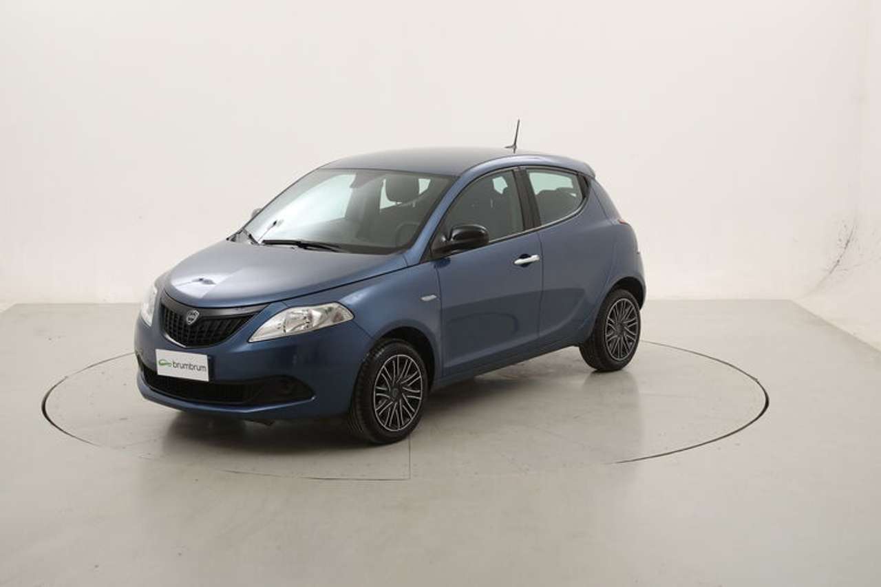 Lancia Ypsilon Hybrid Silver Plus 1.0 Mild Hybrid 70CV
