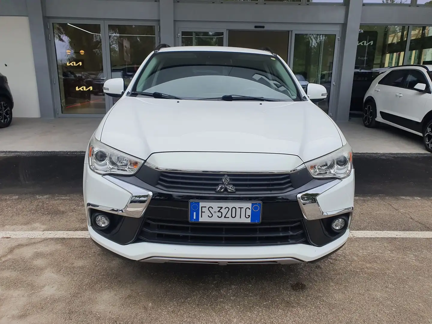 Mitsubishi ASX 1.6 DI-D 114 CV 4WD autocarro Bianco - 2