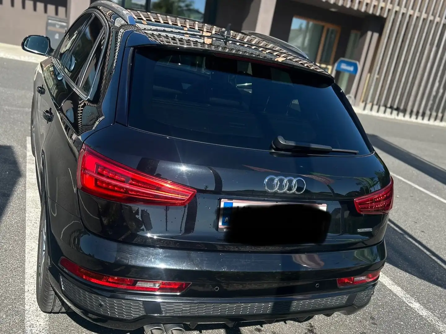 Audi Q3 Q3 2,0 TDI Design quattro Design Schwarz - 2