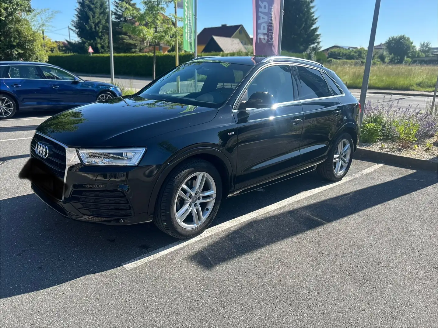 Audi Q3 Q3 2,0 TDI Design quattro Design Schwarz - 1