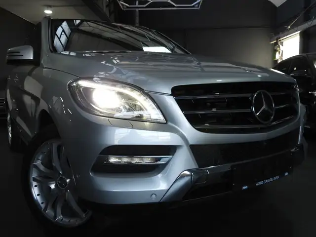 Mercedes-Benz ML 350 CDI 4MATIC AHK/PANO/360°