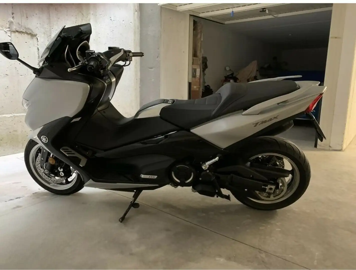 Yamaha TMAX 530 Grigio - 2
