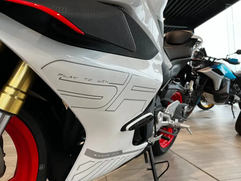 CFMOTO 450 SR - foto 8