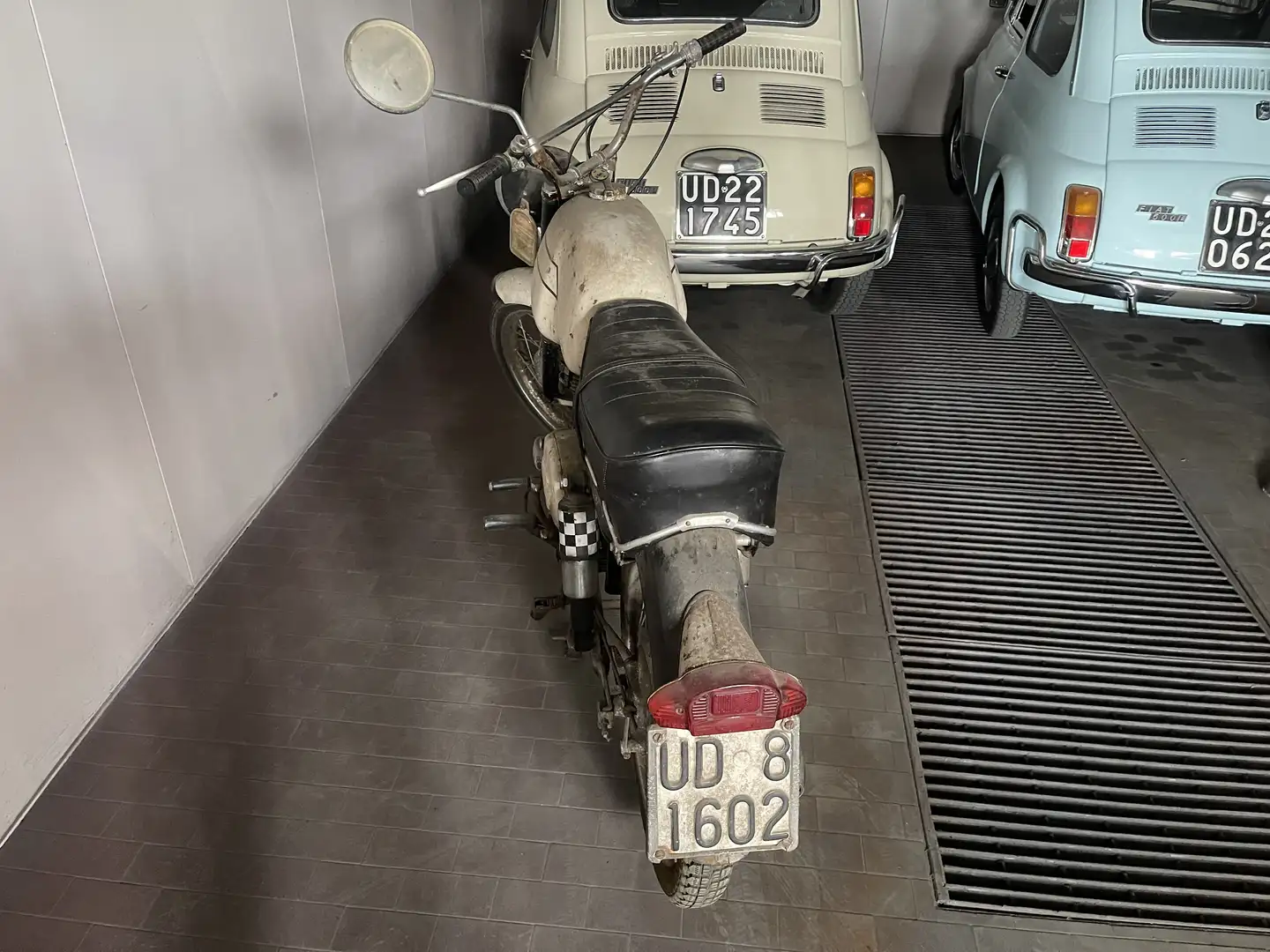 Gilera Giubileo 173cc Fehér - 2