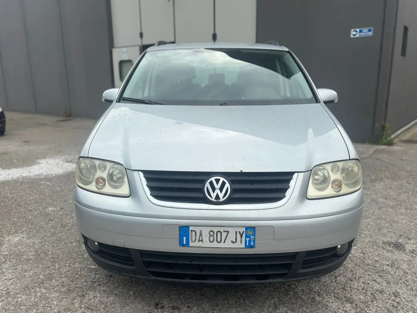 Volkswagen Touran 2.0 tdi Highline 140cv - 1