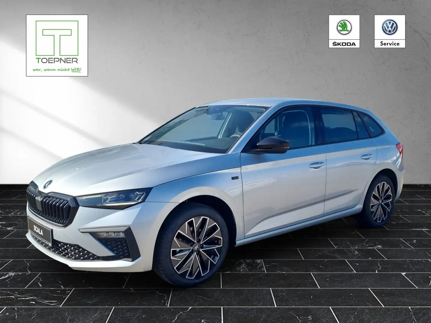 Skoda Scala Tour 1,0 TSI 85KW/115PS Black Image Simply Silber - 2
