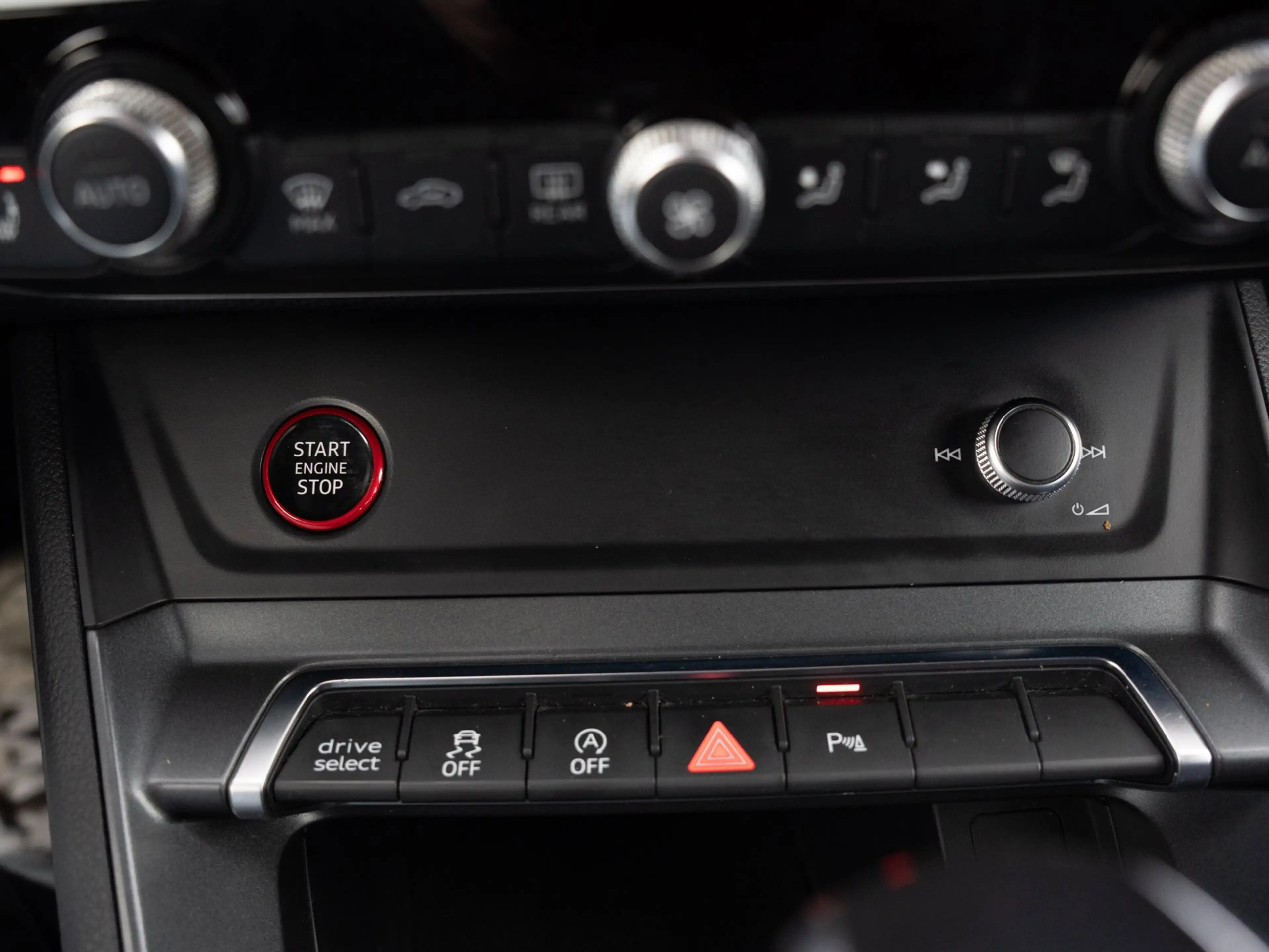 Audi RS Q3 Sportback TFSI RS|Pano|B&O|Keyles|Camera — photo 41