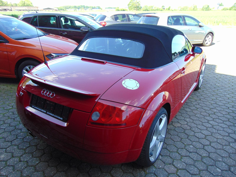 Audi TT Roadster 1.8T 110KW *Bose*Scheckheft* — photo 4