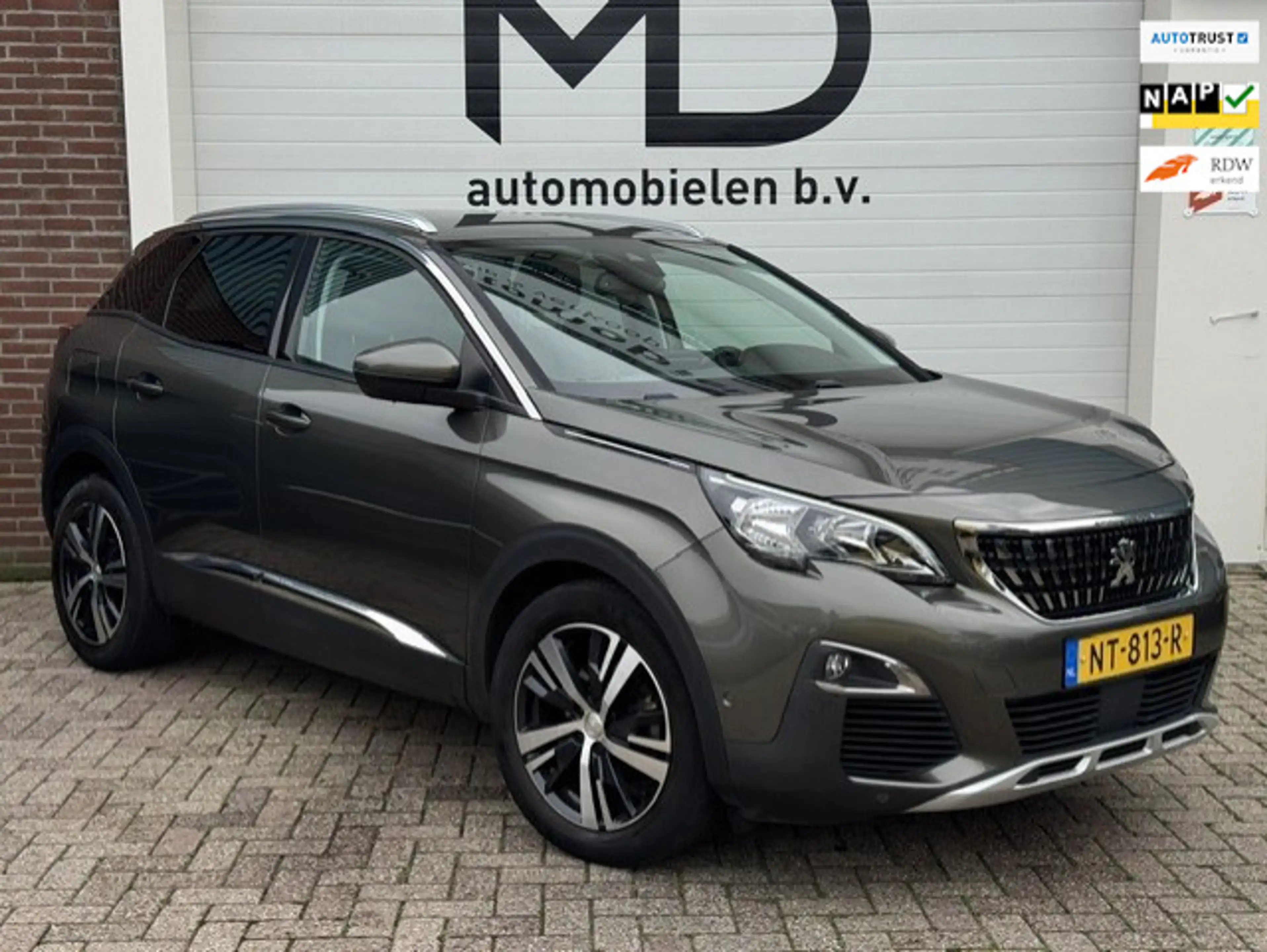Peugeot 3008 1.6 e-Premium -Automaat- Trekhaak- 360°-Keyless