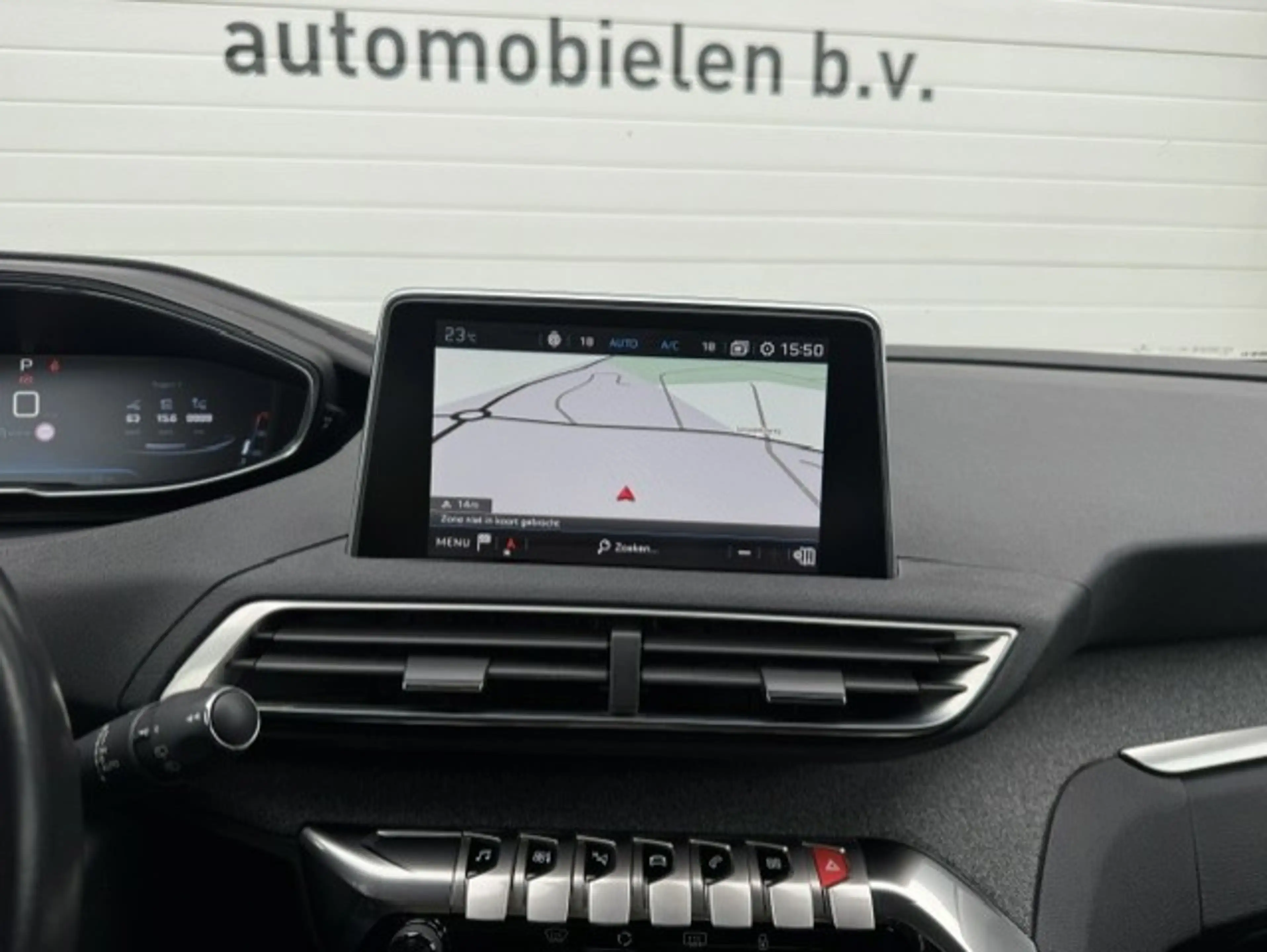 Peugeot 3008 1.6 e-Premium -Automaat- Trekhaak- 360°-Keyless — photo 13