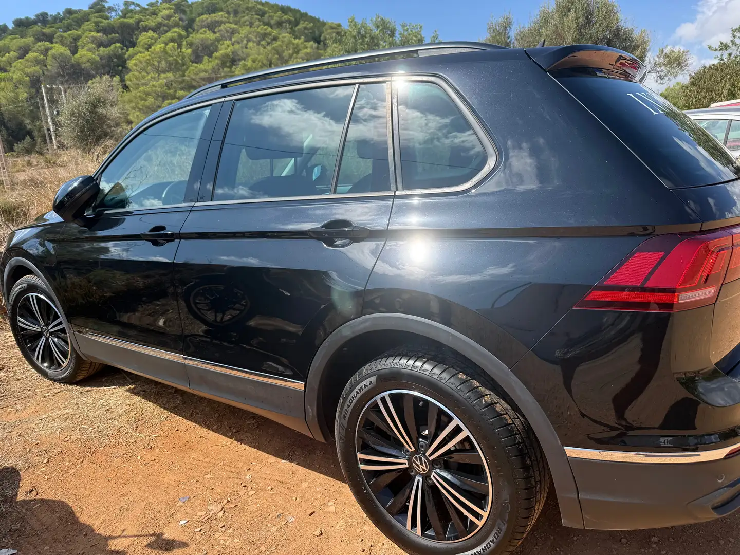 Volkswagen Tiguan Tiguan 2.0TDI Life DSG 110kW Life Negro - 2