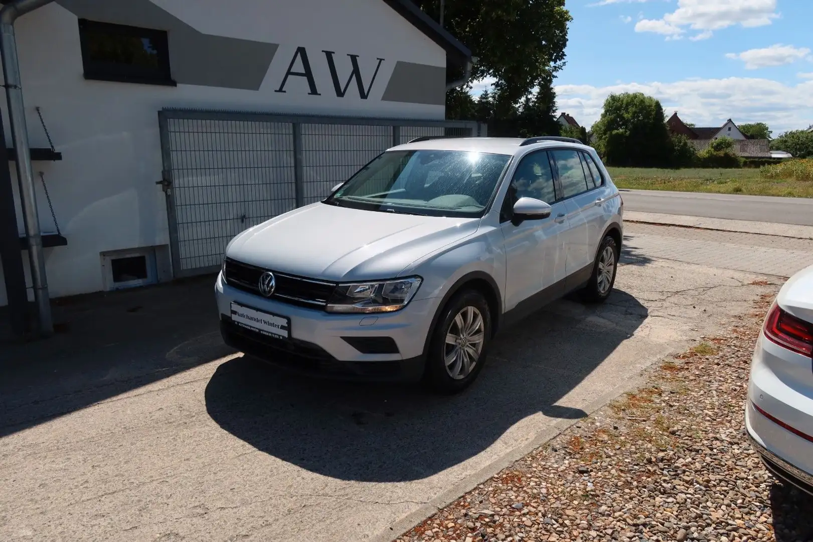 Volkswagen Tiguan Trendline|2.Hand|NAV|Spurhalteass.|S.Heft Silber - 1