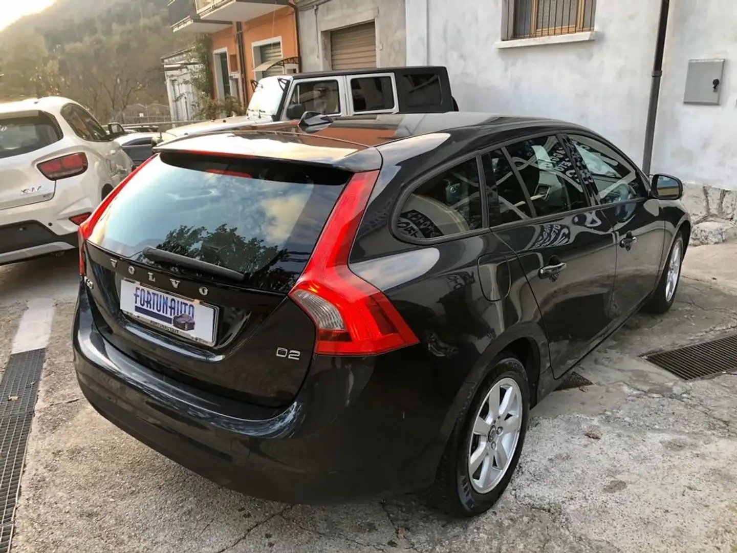Volvo V60 V60 I 2010 1.6 d2 Business powershift Argento - 1