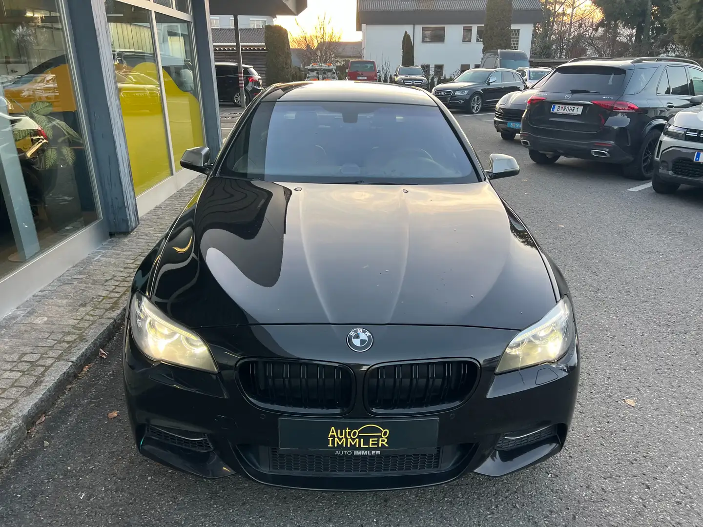 BMW M550 M550d xDrive*B&O*STHZG*SOFTCLOSE*M-PAKET Schwarz - 2