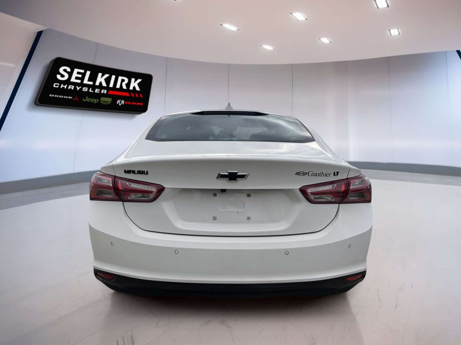 2025 Chevrolet Malibu 1LT | Heated Seats | Sunroof | Midnight Edition | — снимка 1