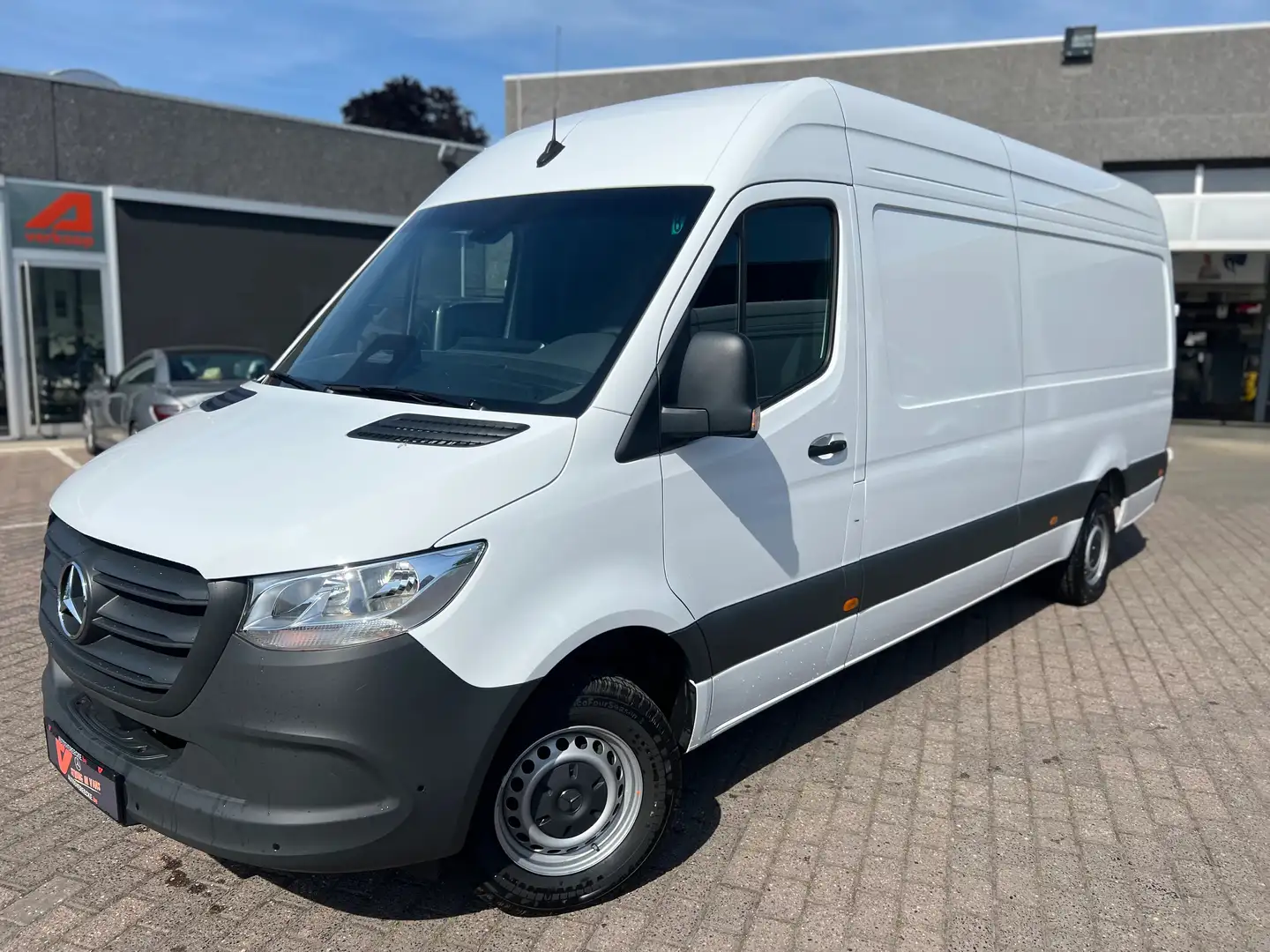 Mercedes-Benz Sprinter SPRINTER_317 RWD L3H2 SL2.0T AUTO hier komt extra Wit - 2