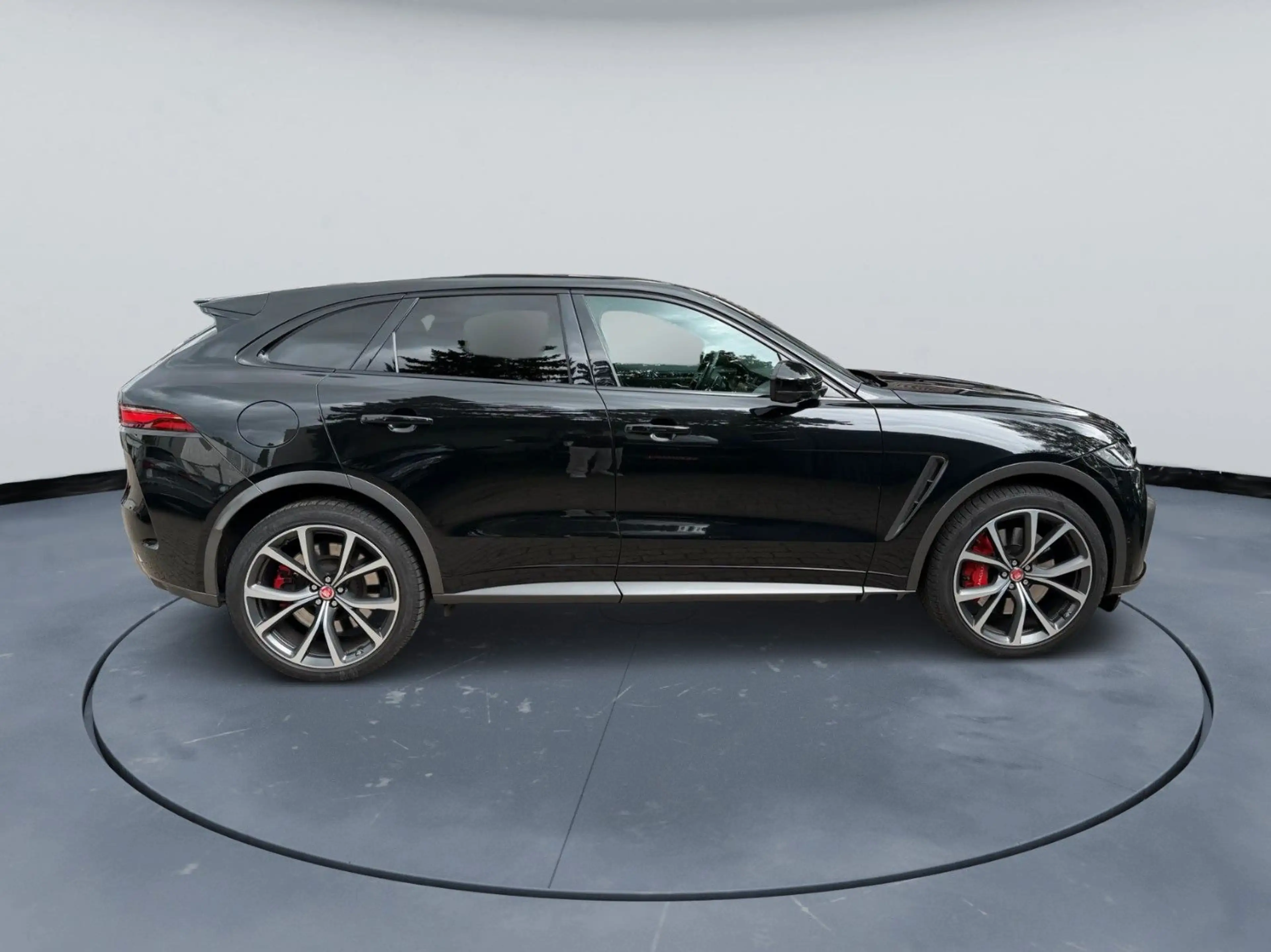 Jaguar F-Pace F-PACE SVR AWD* 22" Meridian-650W*HUD*Pano — photo 8