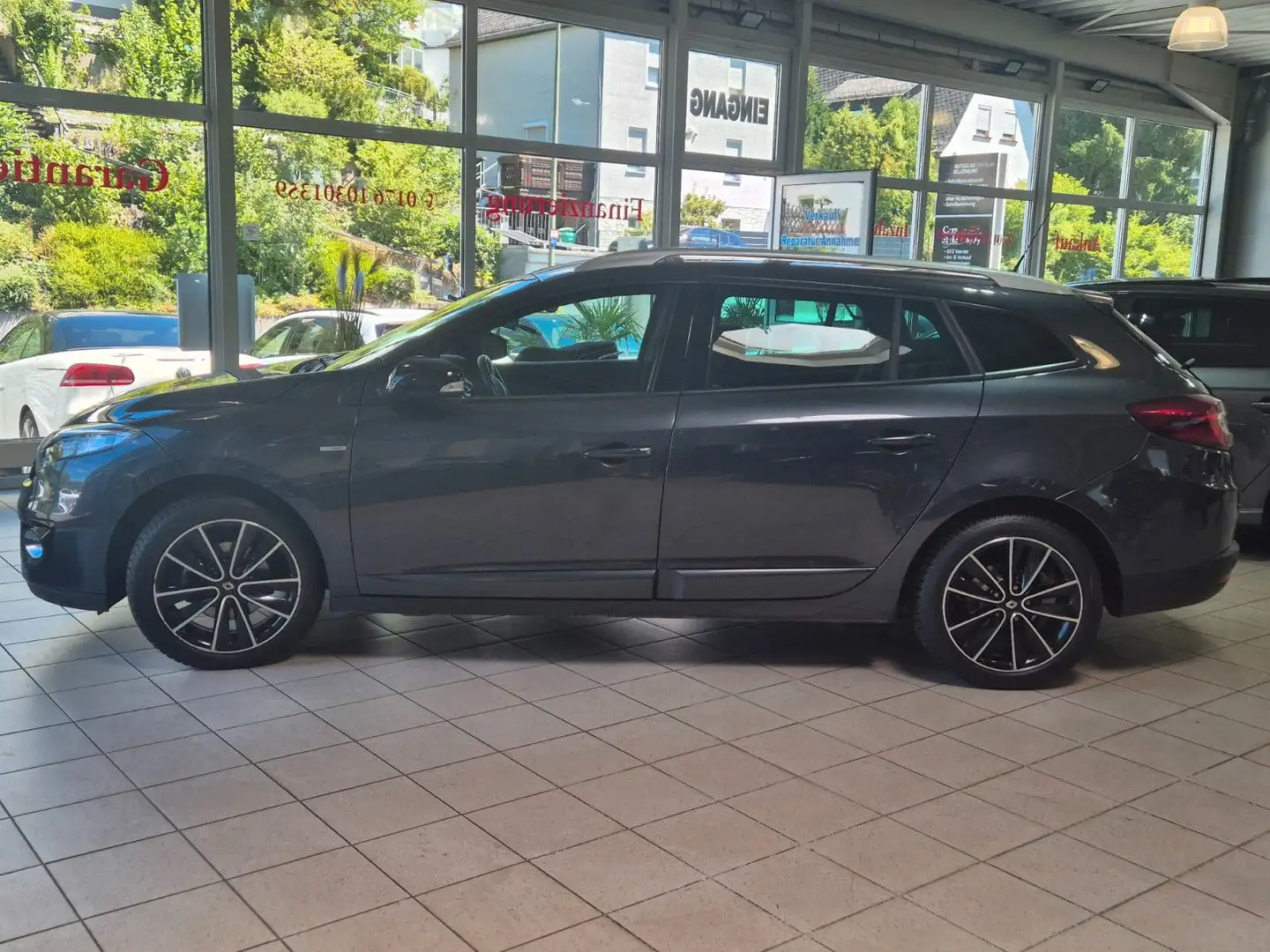Renault Megane III Grandtour BOSE Edition Facelift/Gar./ Gris - 2
