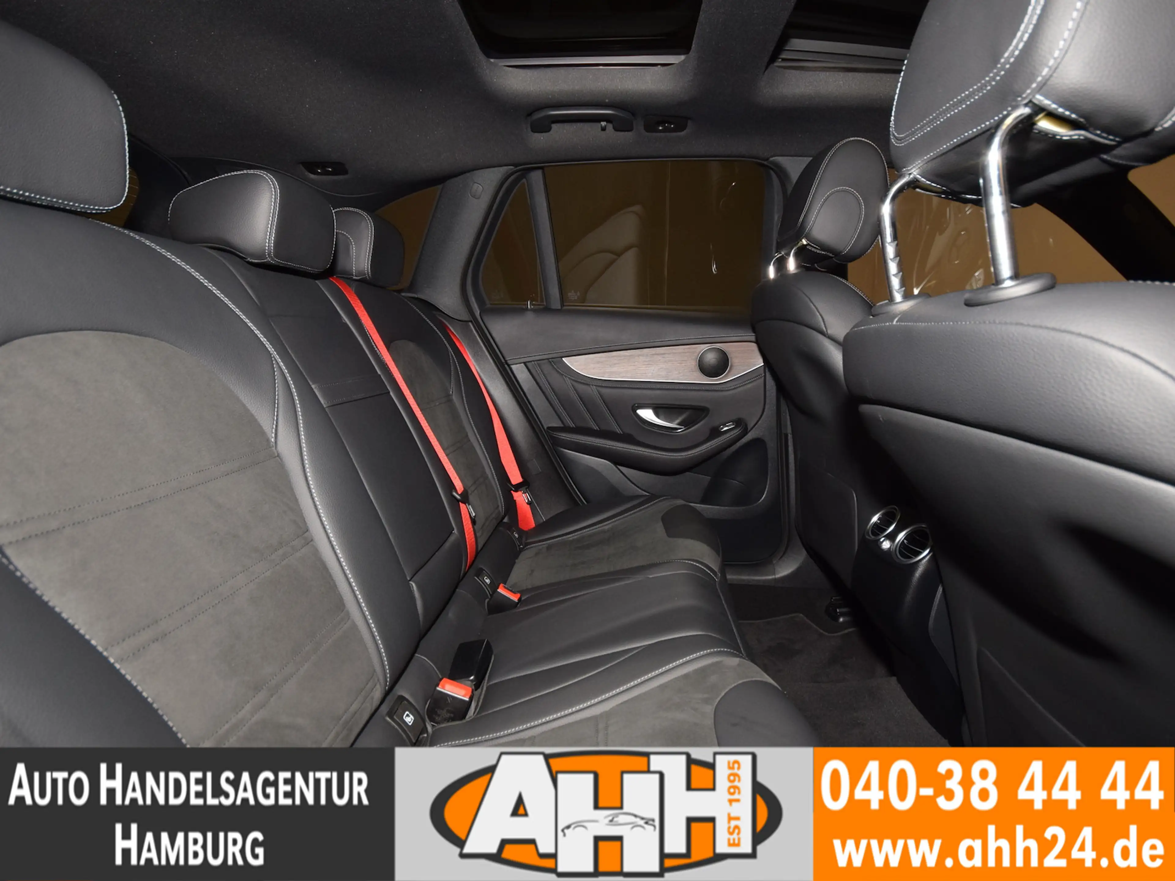 Mercedes-Benz GLC 63 AMG 4M PERFORMANCE PANO|HUD|AIR|AHK|NIGHT — photo 14